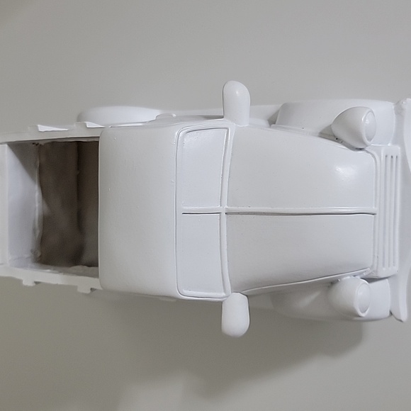 Truck Planter Ready For Paint Approx 8" L - Picture 6 of 6